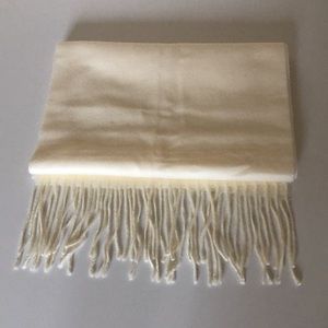❄️ NWT CASHMINK WINTER SCARF BY MANTLES